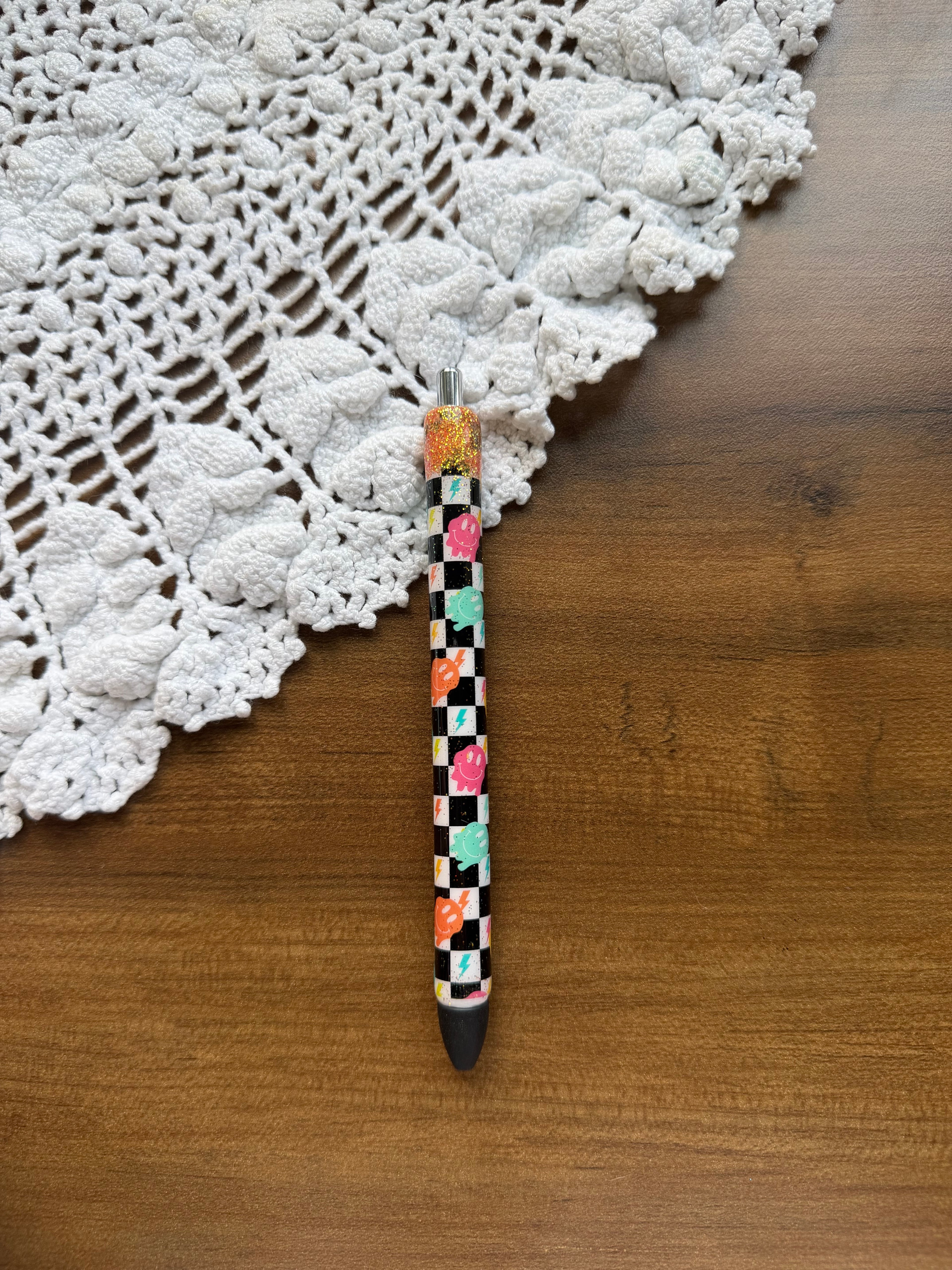 Sherbet Smiley Checkered Pen