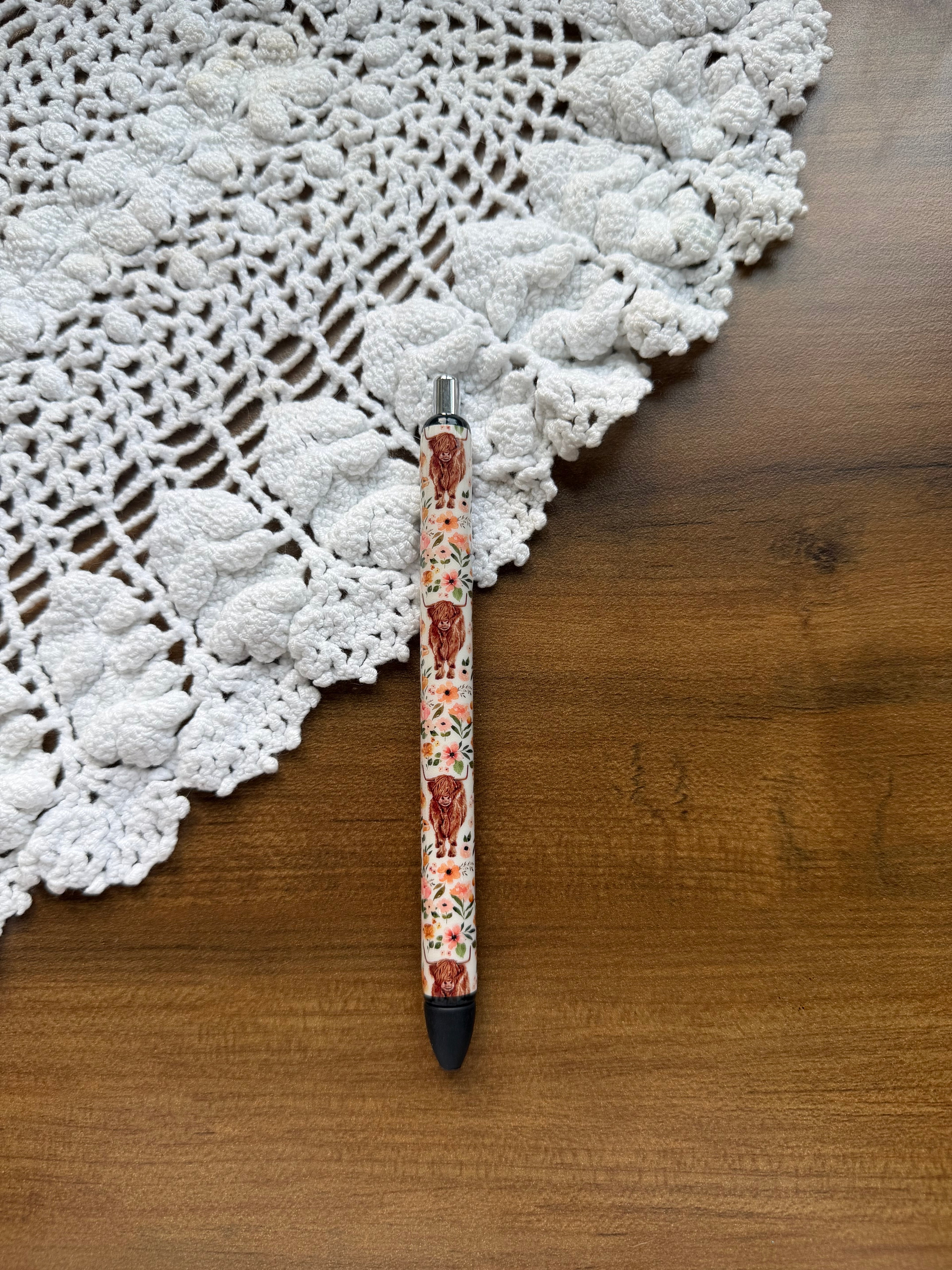 Floral Highland Cow Pen
