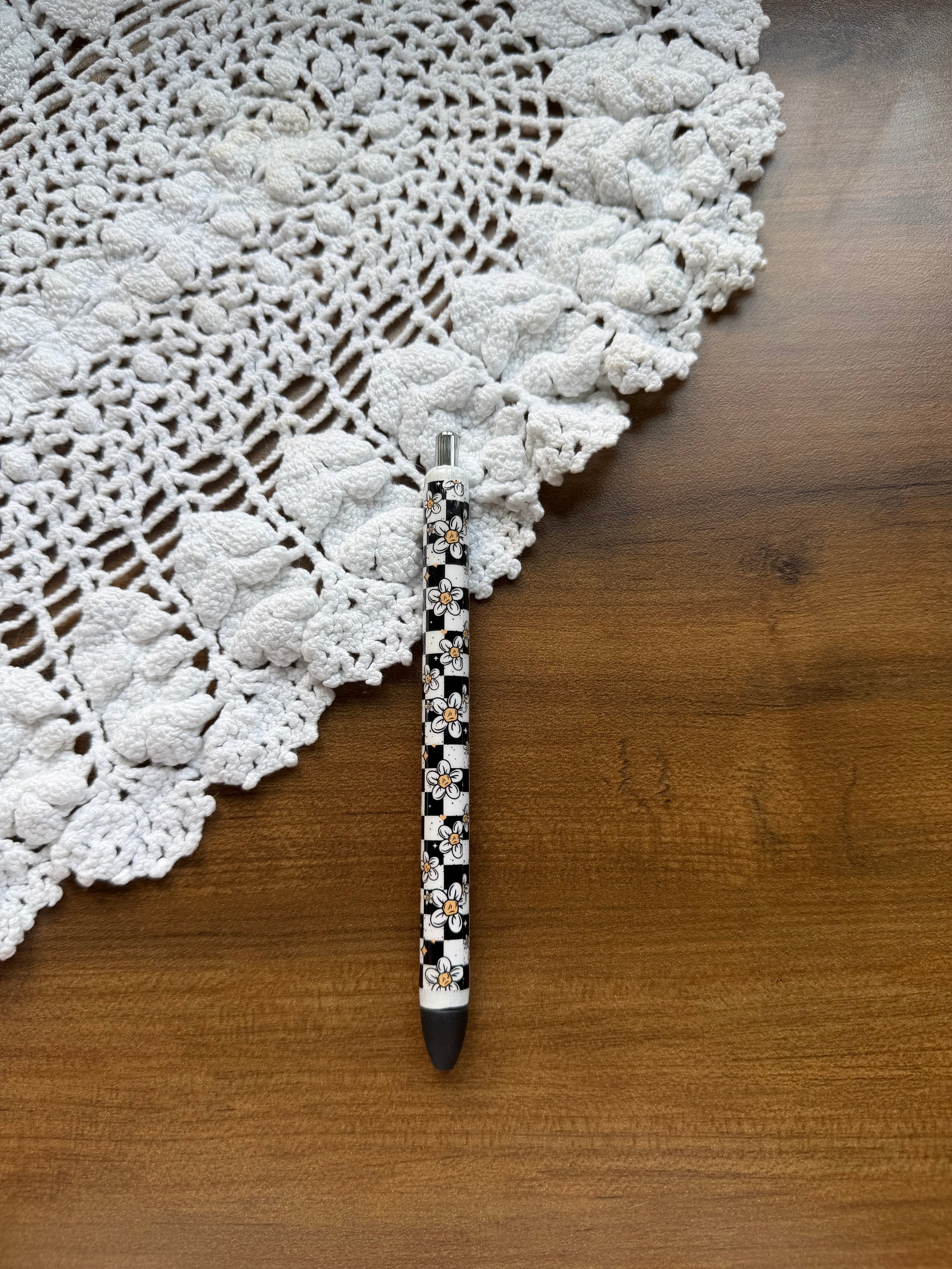 Floral Checkered Pen