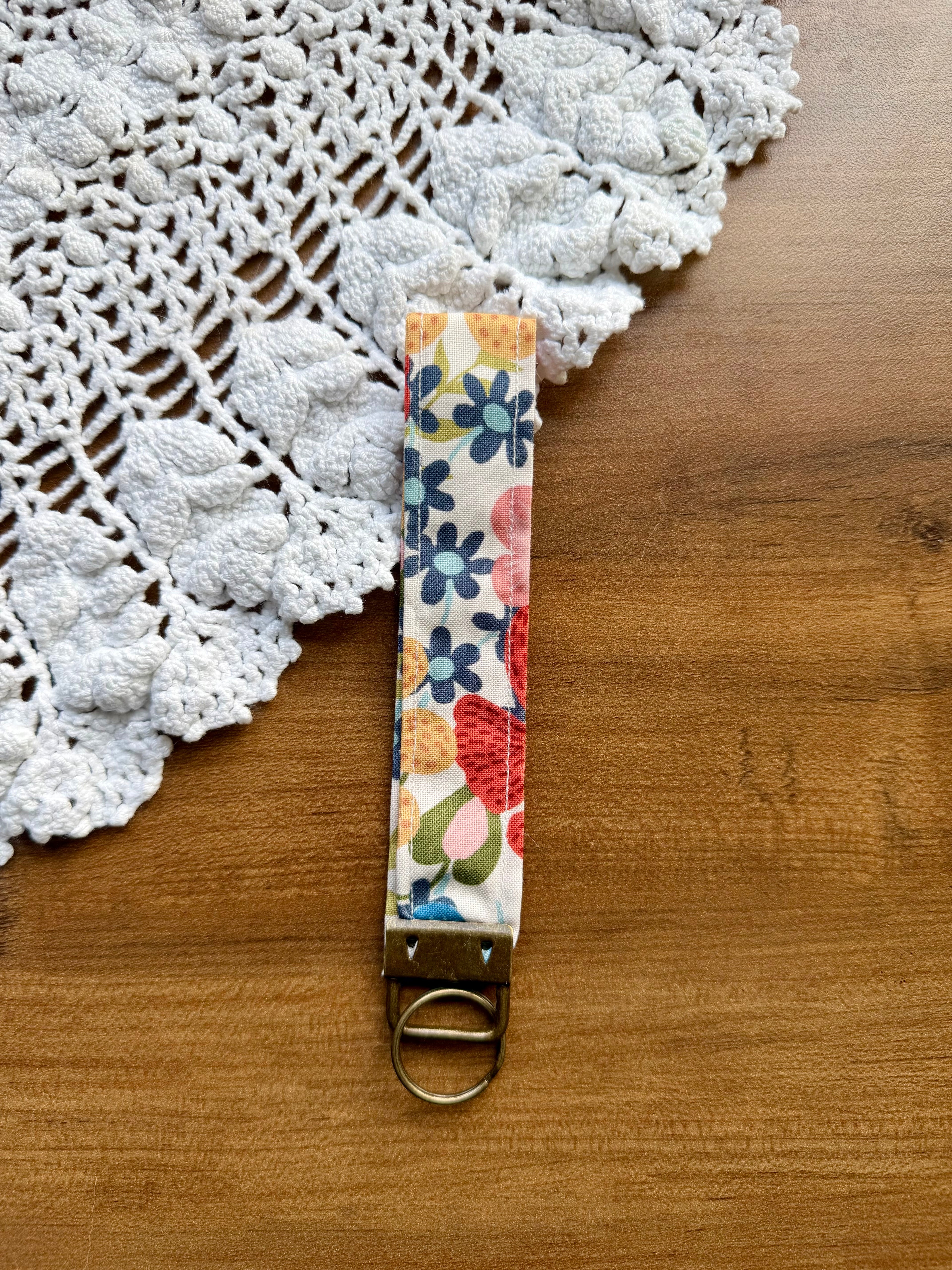 Boho Floral Wristlet w/ Bronze Keychain