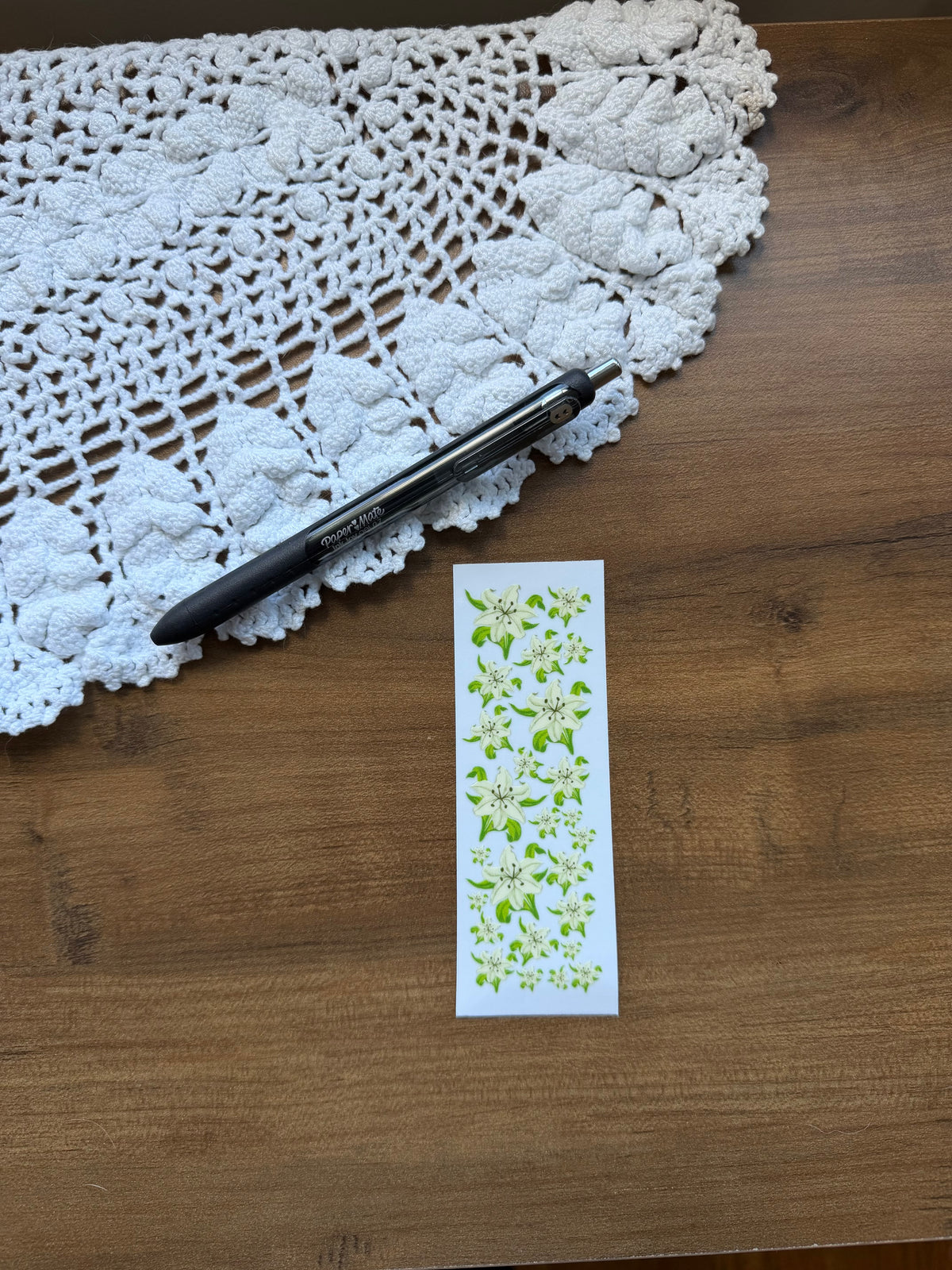 Lilies Pen Wrap